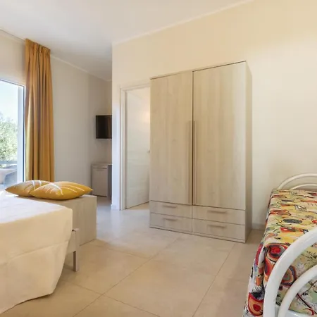 New Ca'mea 酒店 3*