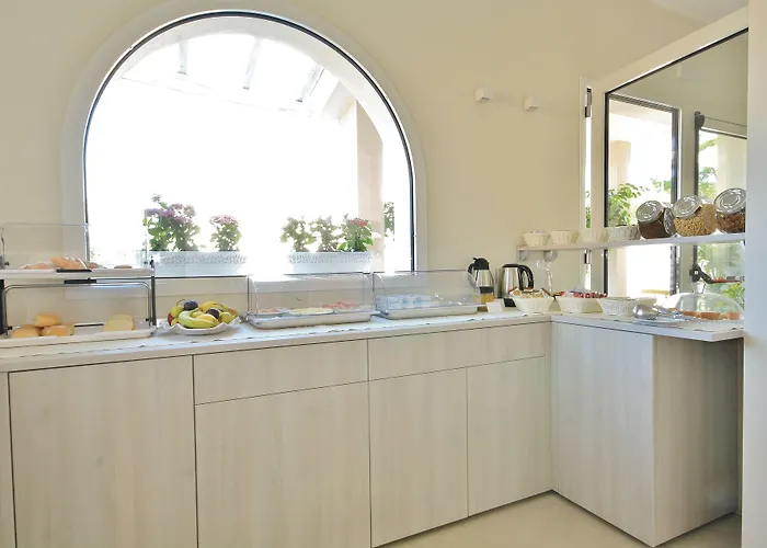 New Ca'mea 酒店 3*